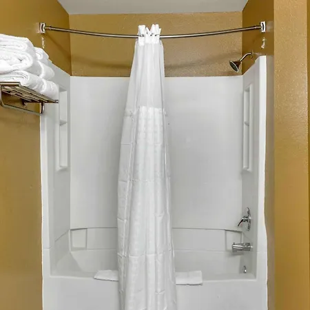 Extended Stay America Select Suites - Greensboro - Wendover Ave - Big Tree Way Extérieur photo
