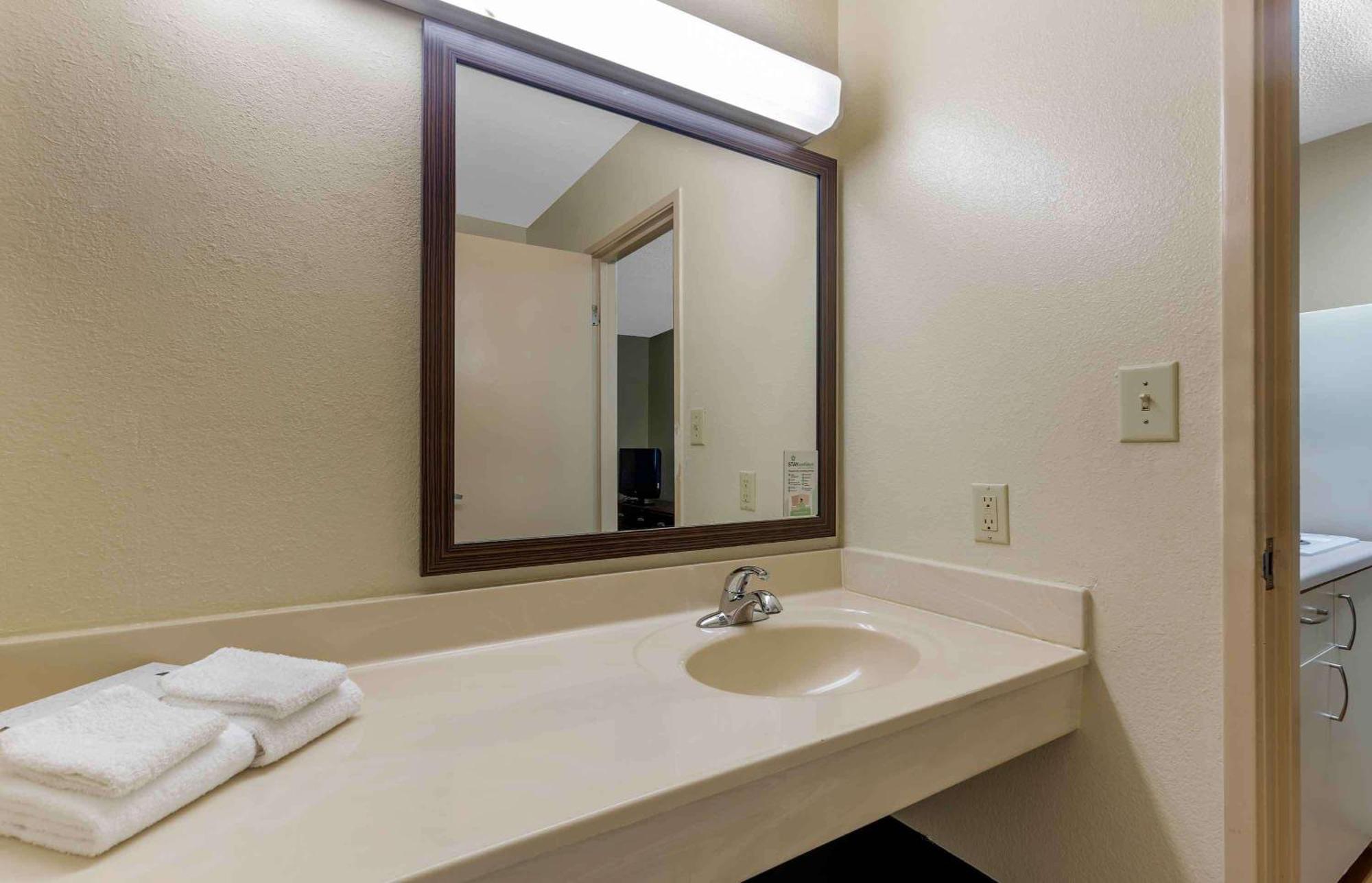 Extended America Select - - Wendover Ave - Big Tree Way